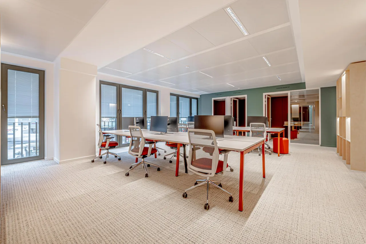 Bureau indépendant 134 postes à louer - Paris 9e (Cadet) - photo 1