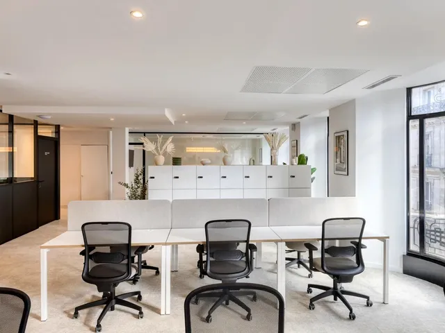 Bureau privatif 48 postes à louer - Paris 8e (Saint-Lazare) - photo 12