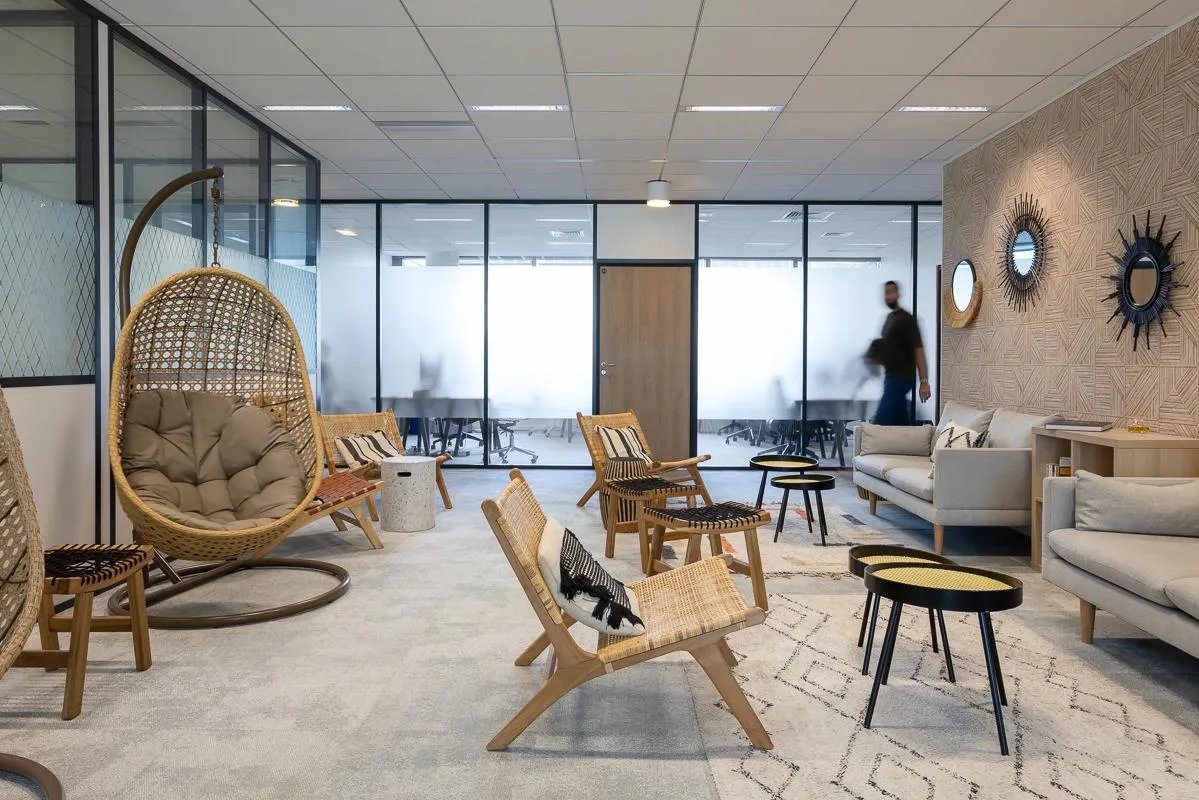 Bureau privé 12 postes à louer - Clichy (Bérégovoy) - photo 1