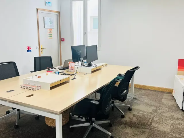 Bureau indépendant 4 postes à louer - Chaussée d'Antin - photo 6