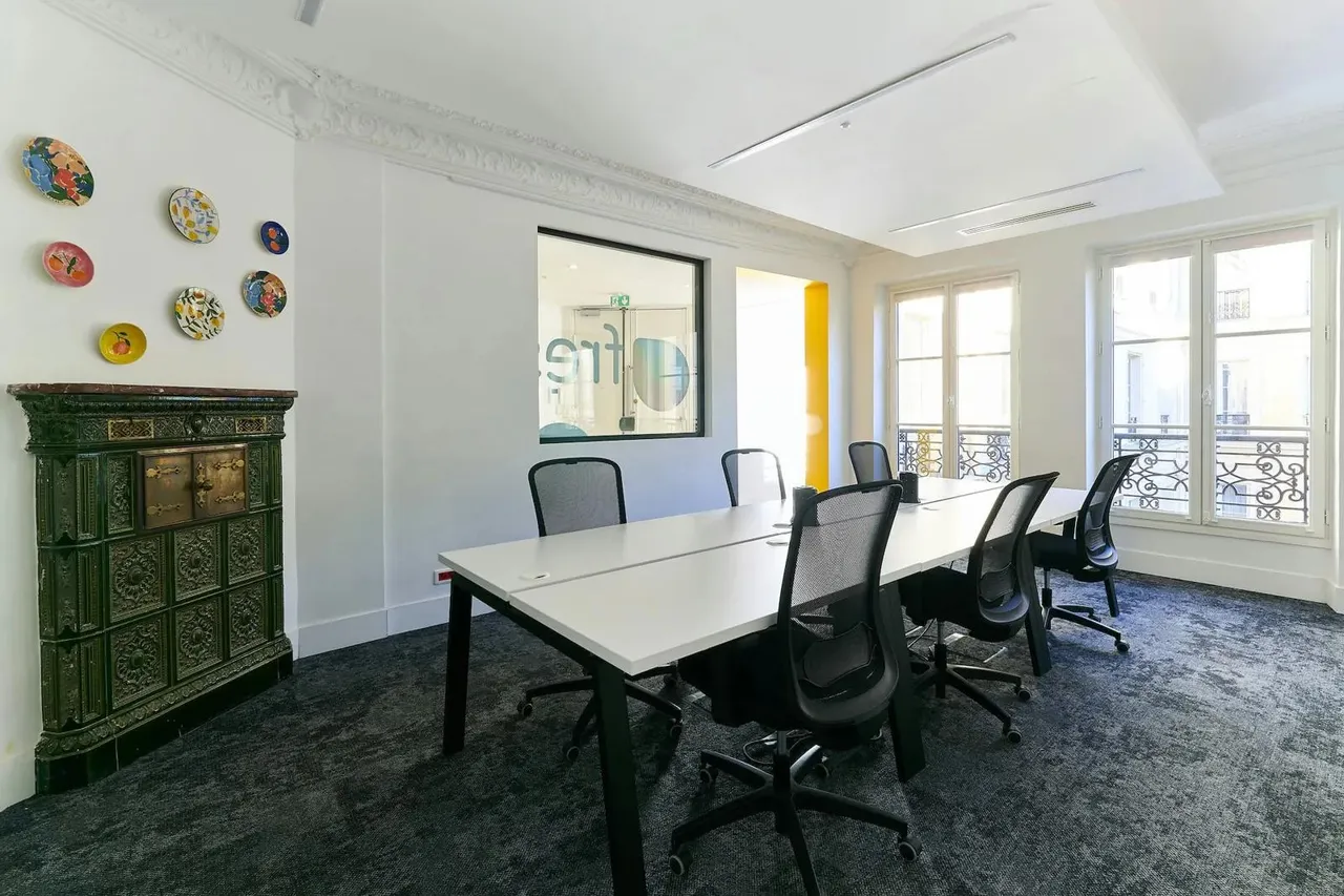 Bureau privatif 5 postes à louer - Paris 9e (Grands Boulevards) - photo 1