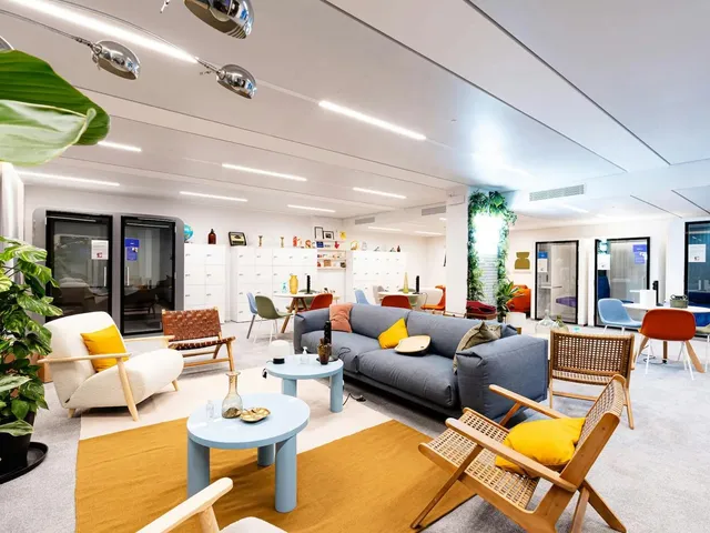 Bureau indépendant 10 postes à louer - Paris 4e (Ile Louviers)