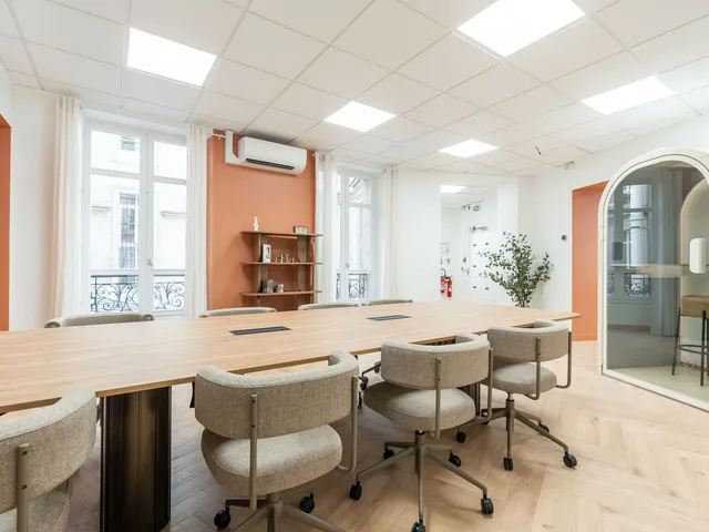 Bureau indépendant 33 postes à louer - Paris 2e (Montmartre) - 23 100 €/mois - photo 6