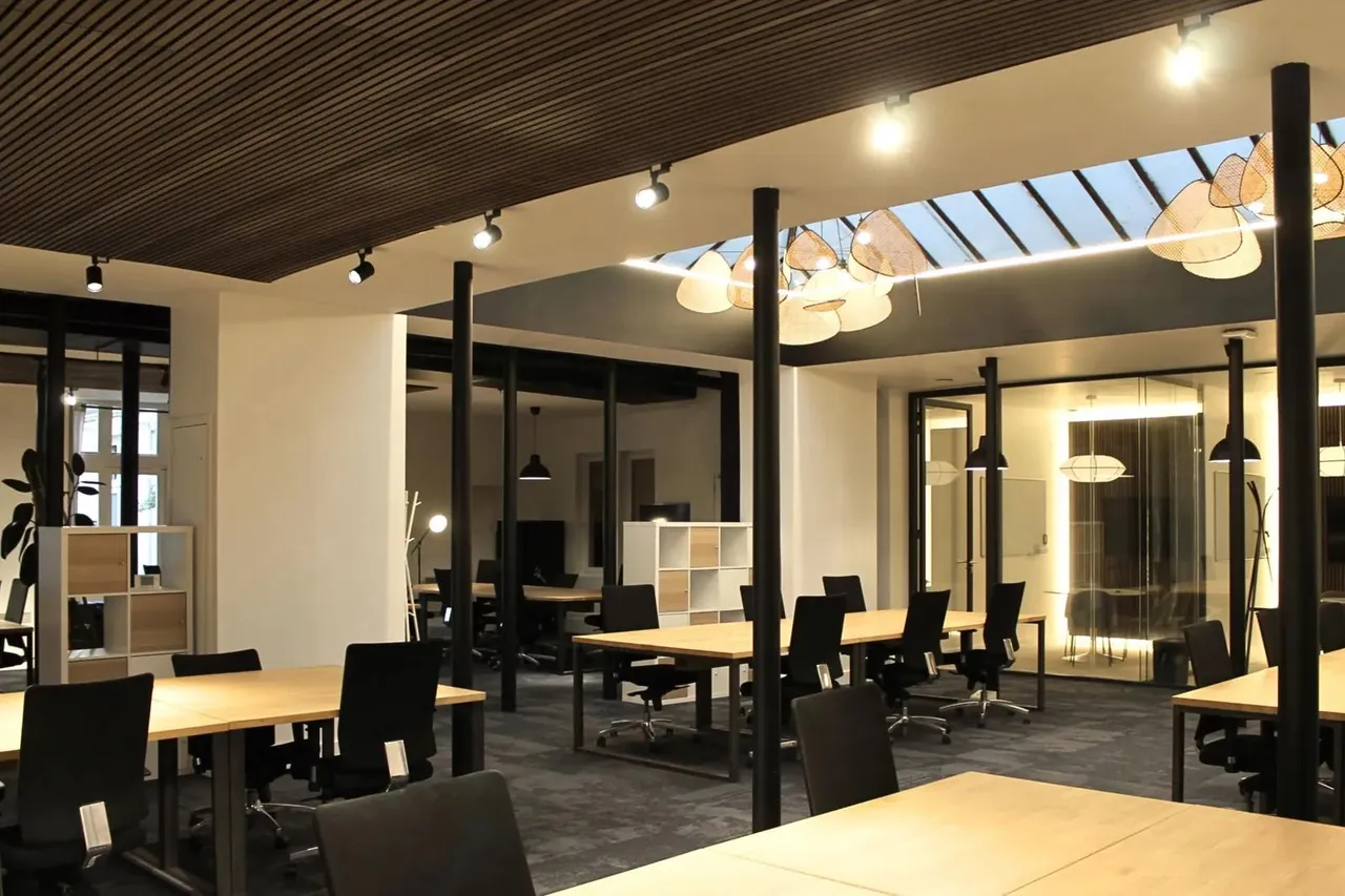 Bureau indépendant 60 postes à louer - Paris 10e (Bonne Nouvelle) - photo 1