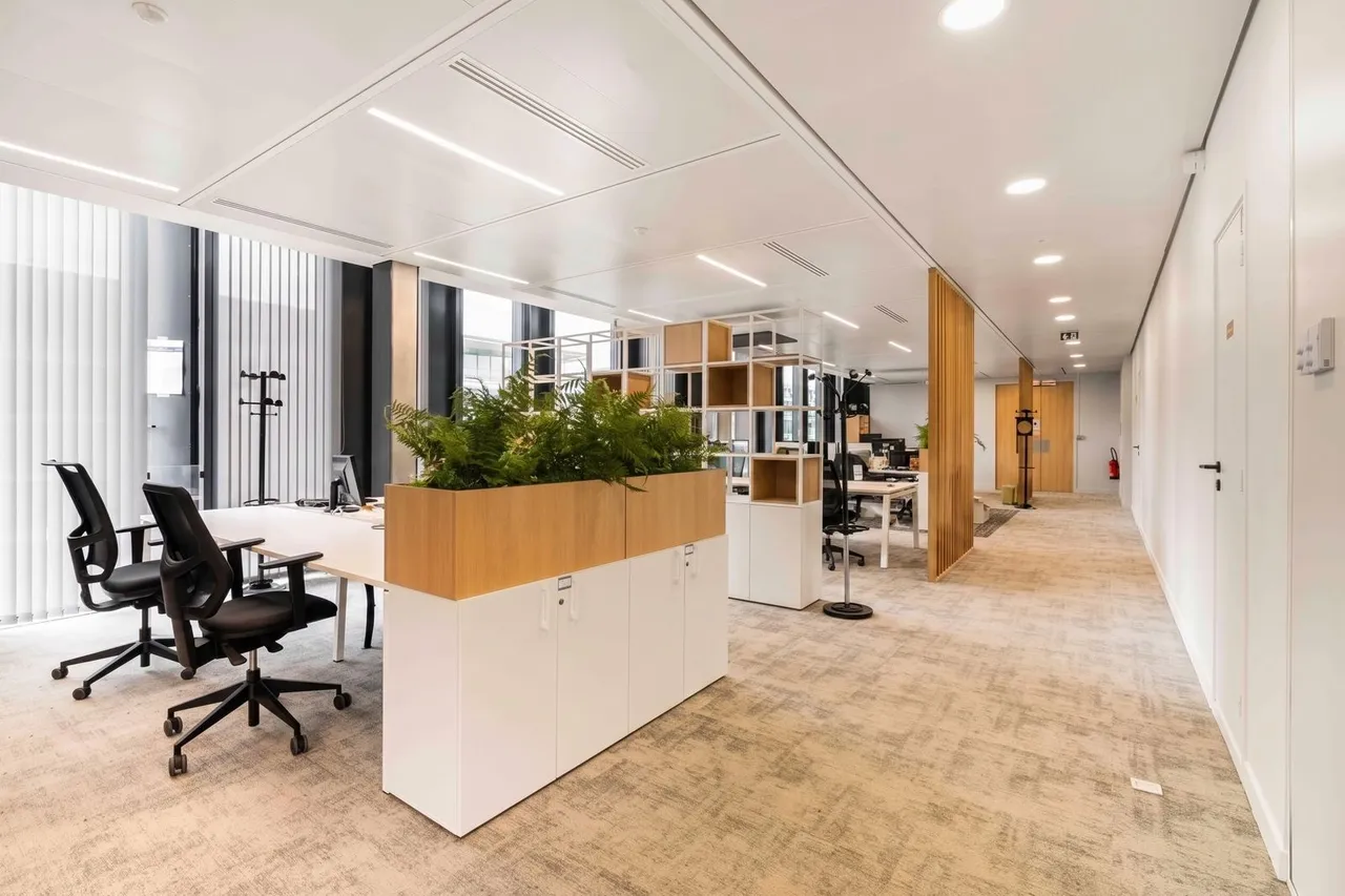 Bureau indépendant 32 postes à louer - Paris 13e (Bibliothèque François Mitterrand) - photo 1