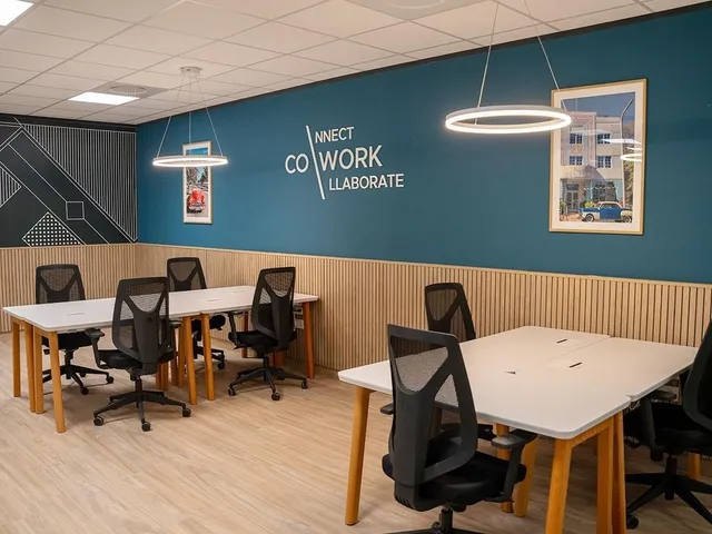 Bureau privé 11 postes à louer - Sophia Antipolis (Route des Dolines) - photo 3