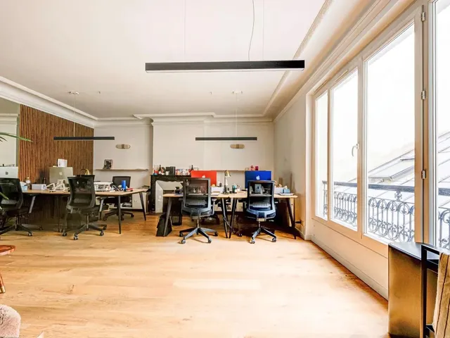 Bureau indépendant 10 postes à louer - Paris 2e (Réaumur - Sébastopol)