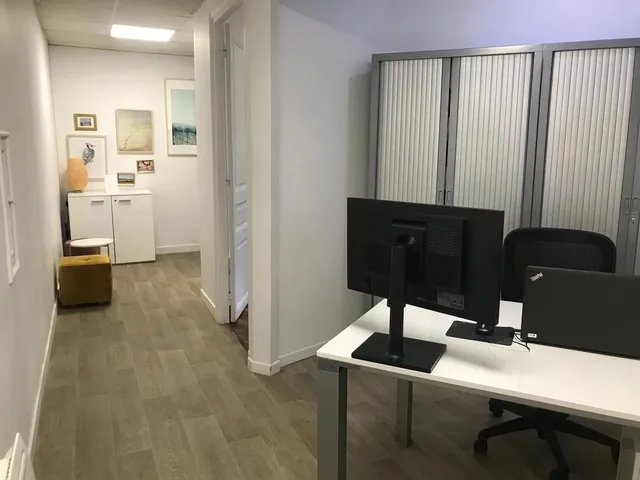 Bureau privé 4 postes à louer - Paris 14e (Montparnasse) - photo 2