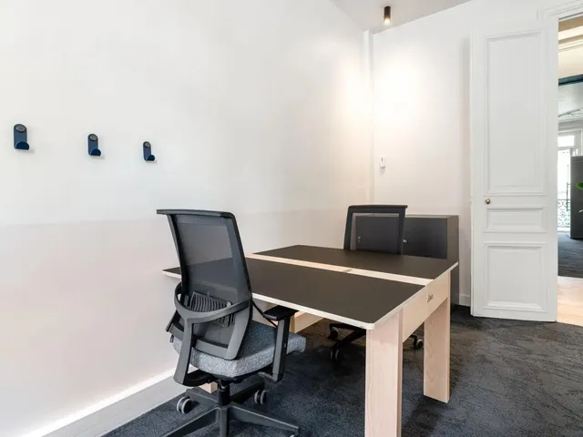 Bureau privatif 36 postes à louer - Paris 9e (Saint-Lazare) - photo 5