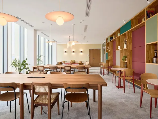 Bureau privé 16 postes à louer - Saint-Ouen (Dora Maar) - photo 4