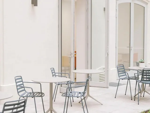 Bureau privé 5 postes à louer - Paris 16e (Marceau) - photo 9