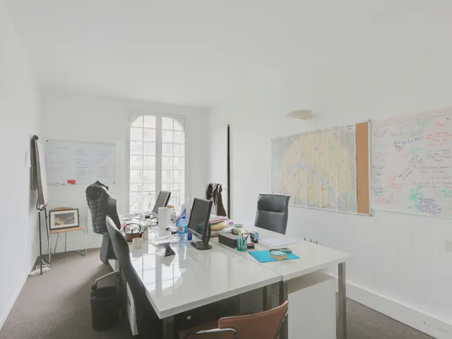 Bureau privé 4 postes à louer - Paris 8e (Haussmann)