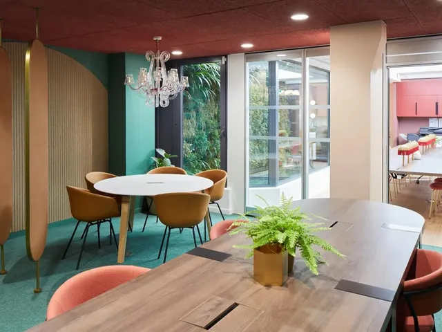 Bureau privé 44 postes à louer - Paris 9e (Pigalle) - photo 6