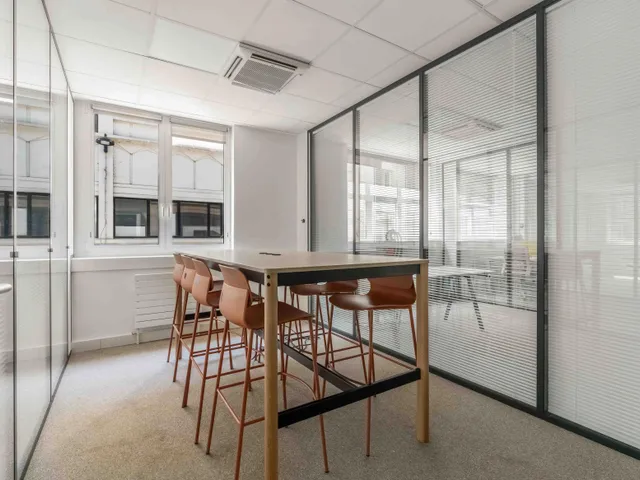 Bureau indépendant 56 postes à louer - Paris 17e (Ternes) - photo 9