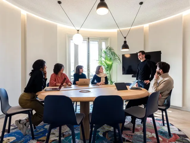Bureau privé 40 postes à louer - Paris 9e (Chaussée d'Antin - La Fayette) - photo 2