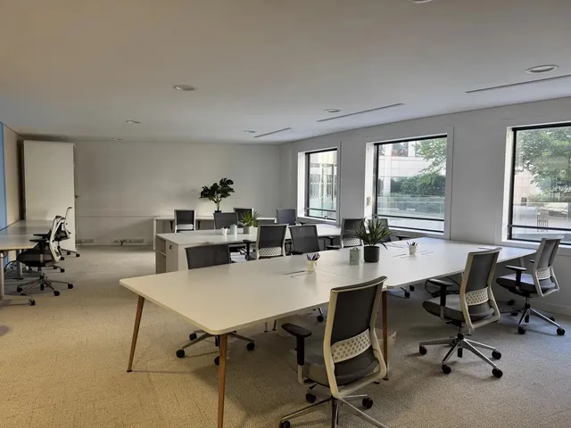 Bureau privé 30 postes à louer - Levallois-Perret (Anatole France)