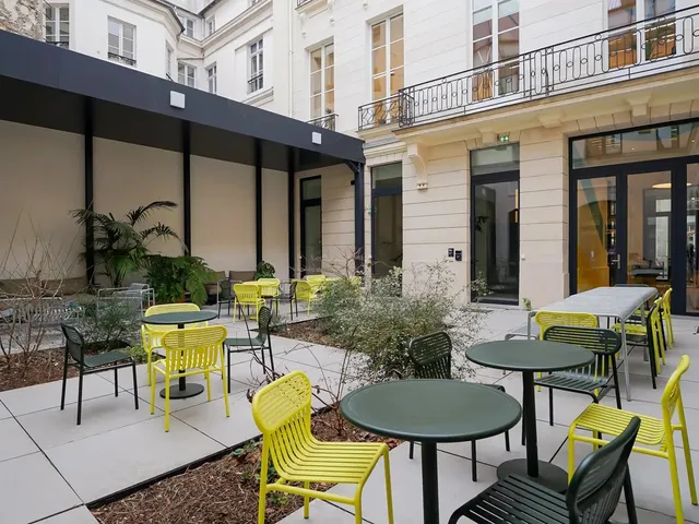 Bureau privé 5 postes à louer - Paris 10e (Petites Écuries) - photo 6