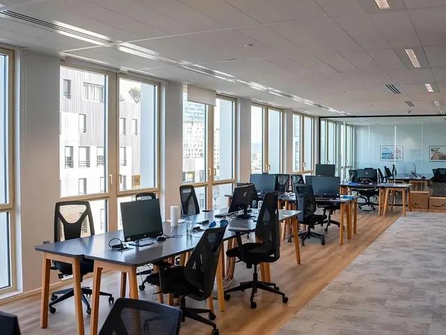 Bureau privé 6 postes à louer - Bordeaux (Armagnac) - photo 5