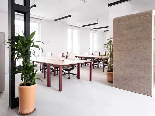 Bureau indépendant 12 postes à louer - Paris 17e (Jadin) - 6 500 €/mois