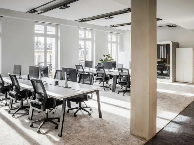 Bureau privatif 52 postes à louer - Paris 9e (Lafayette) - photo 2