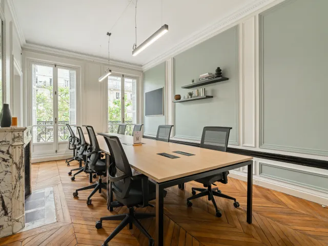 Bureau privatif 18 postes à louer - Paris 17e (Carnot)