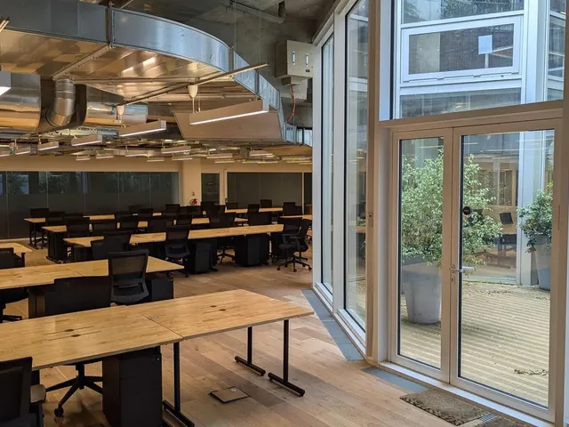 Bureau indépendant 150 postes à louer - Paris 17e (Pereire) - photo 2