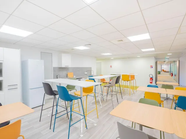 Bureau indépendant 42 postes à louer - Nanterre 92000 (Nanterre) - photo 7