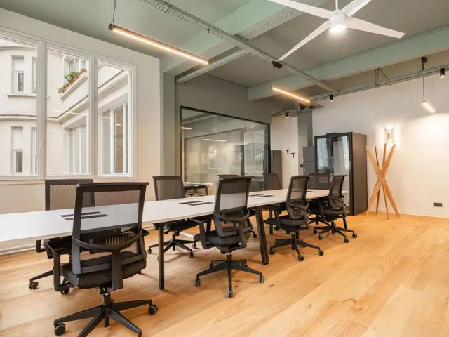 Bureau indépendant 18 postes à louer - Paris 3e (Béranger) - photo 2