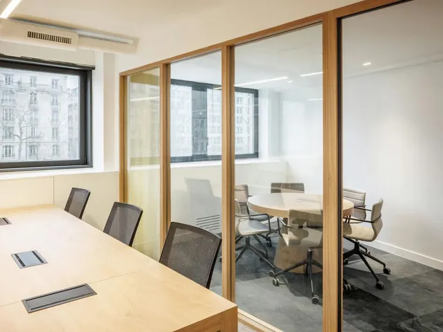 Bureau indépendant 27 postes à louer - Neuilly-sur-Seine (Charles de Gaulle) - photo 4