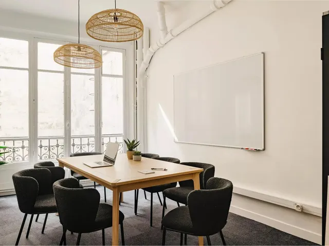 Bureau indépendant 34 postes à louer - Paris 4e (Hôtel de Ville) - photo 3