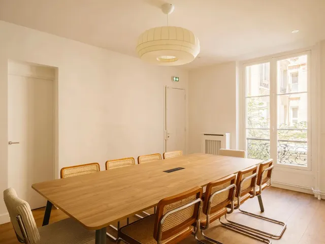 Bureau privatif 32 postes à louer - Paris 8e (George V) - photo 10