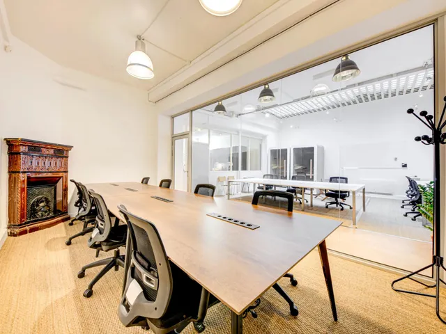Bureau indépendant 32 postes à louer - Paris 2e (Sentier) - photo 3