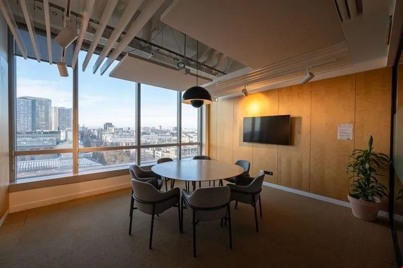 Bureau privé 34 postes à louer - Avenue de France, Paris 13e - photo 1