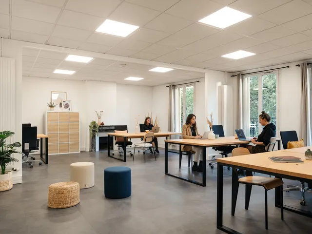Bureau indépendant 32 postes à louer - Paris 10e (Saint-Denis)