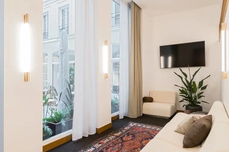 Bureau privé 9 postes à louer - Paris 2e (Opéra) - photo 1