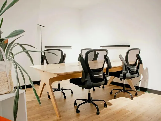 Bureau indépendant 16 postes à louer - Paris 3e (Blondel)