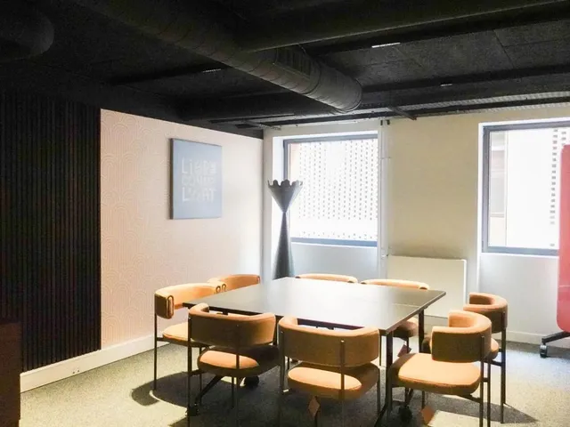 Bureau privé 25 postes à louer - Paris 10e (Square Alban Satragne) - photo 3