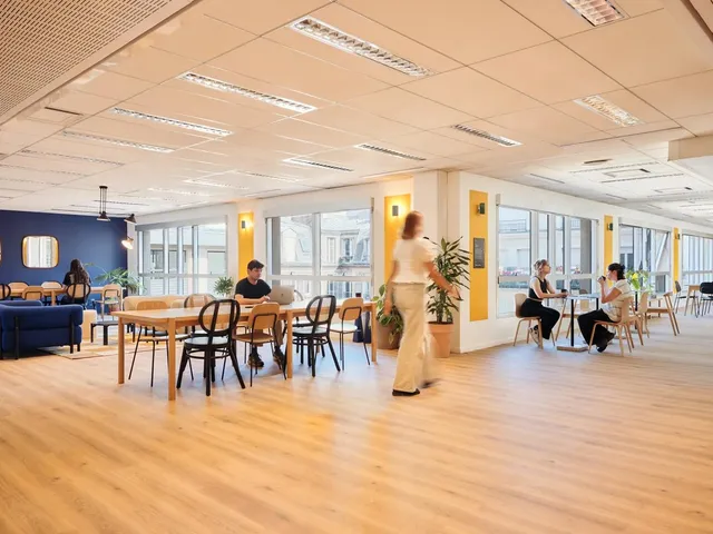 Bureau privé 18 postes à louer - Paris 18e (Sofia) - photo 7