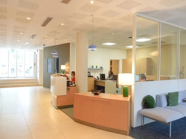 Bureau privé 1 poste à louer - Neuilly-sur-Seine (Charles de Gaulle)