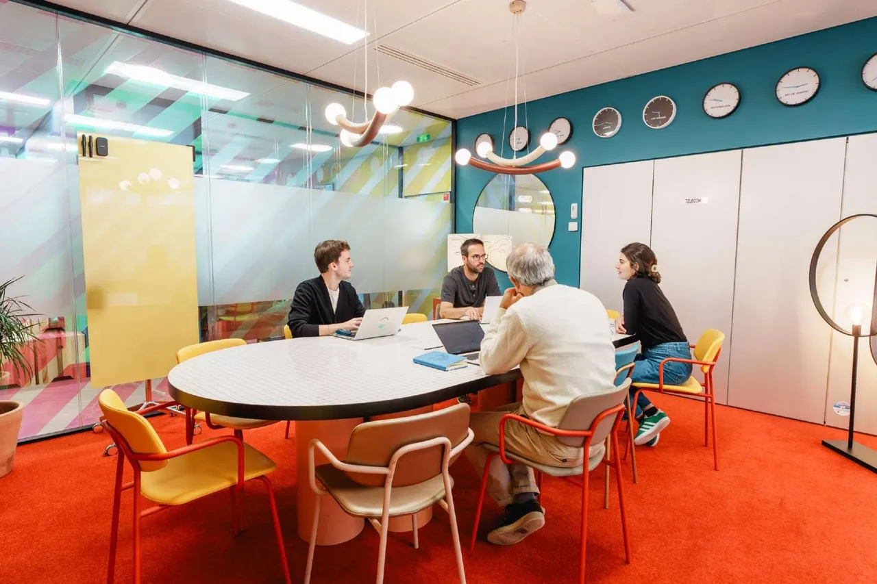 Bureau privé 9 postes à louer - Paris 14e (Maine) - photo 1