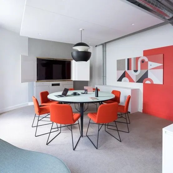 Bureau privé 8 postes à louer - Paris 11e (Voltaire) - photo 1