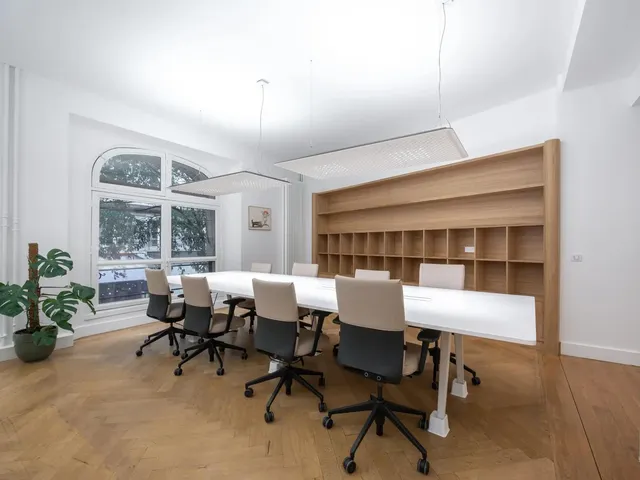 Bureau indépendant 80 postes à louer - Paris 2e (Bachaumont) - photo 2