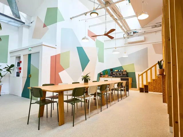Bureau privé 4 postes à louer - Paris 11e (Chemin Vert) - photo 3