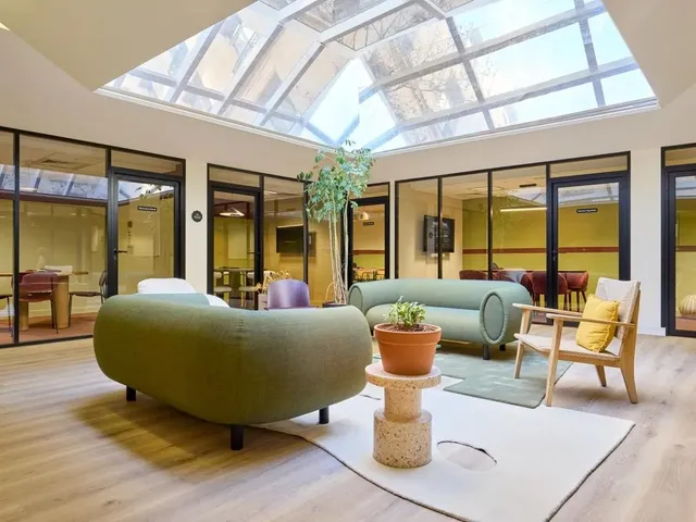 Bureau privé 10 postes à louer - Paris 16e (Duret) - photo 5