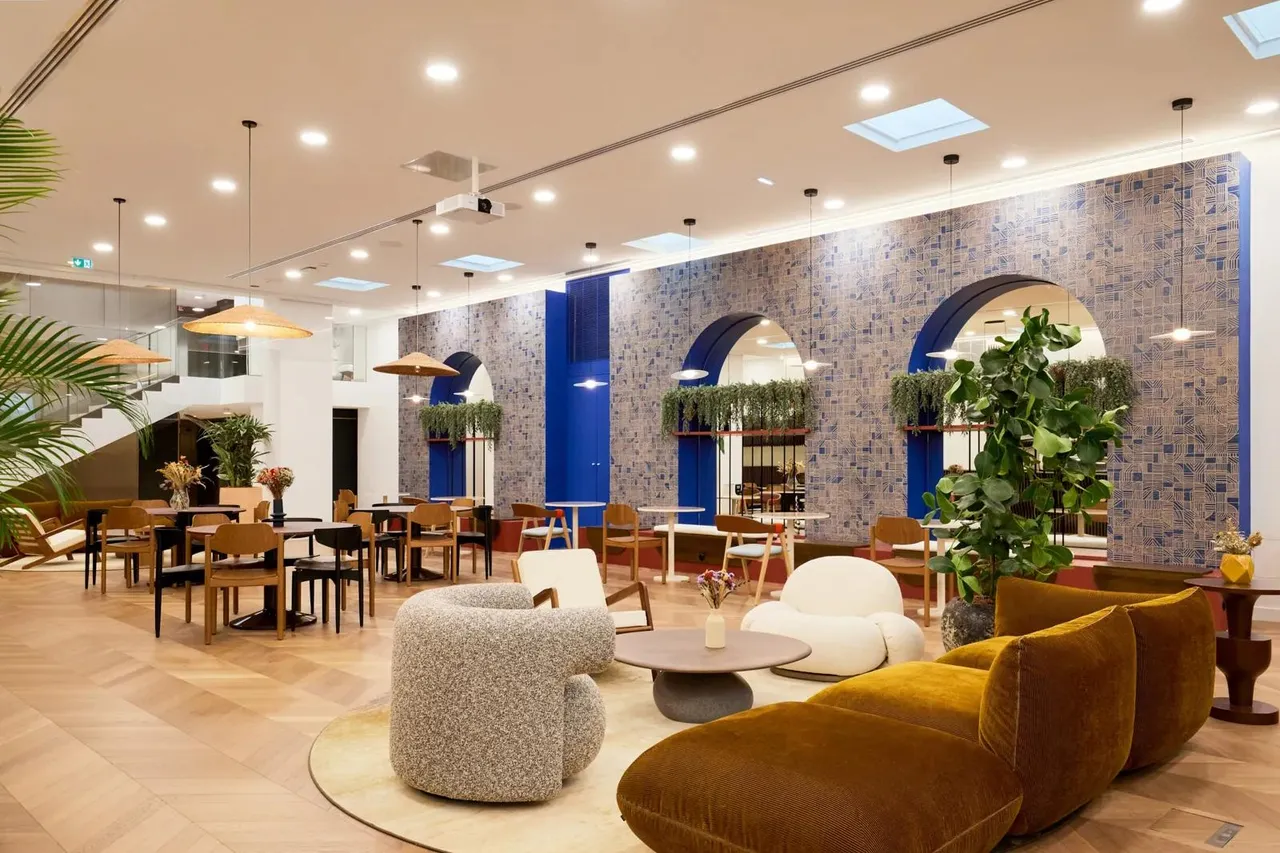 Bureau privé 5 postes à louer - Paris 9e (Trévise) - photo 1
