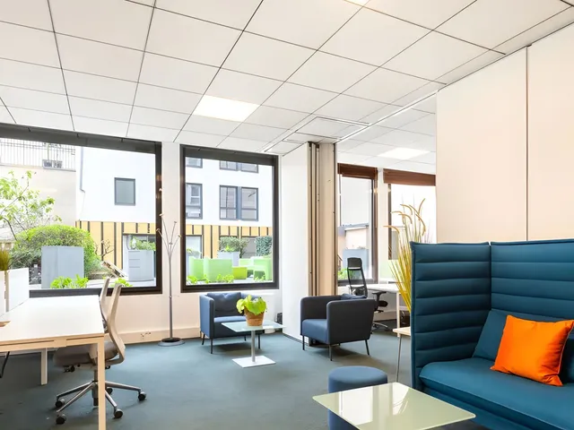 Bureau privé 4 postes à louer - Paris 10e (Petits hôtels)