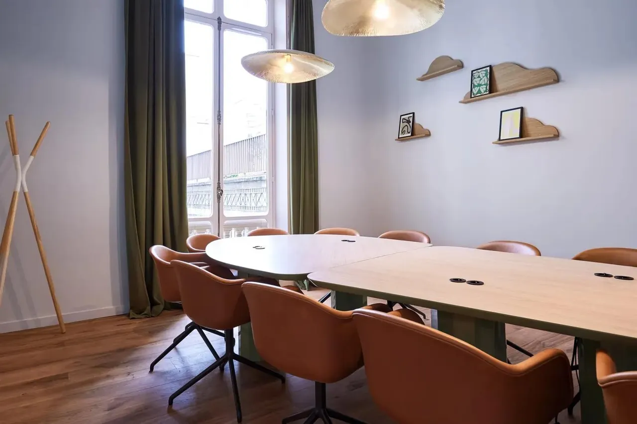 Bureau privé 7 postes à louer - Paris 8e (Rue de Penthièvre) - photo 1