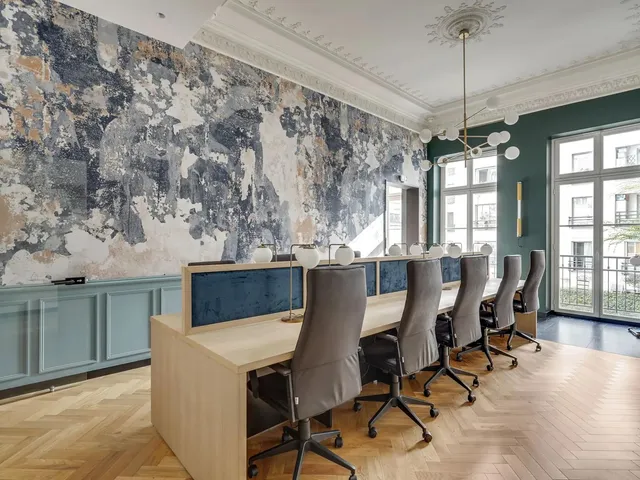 Bureau indépendant 35 postes à louer - Paris 10e (Stalingrad)