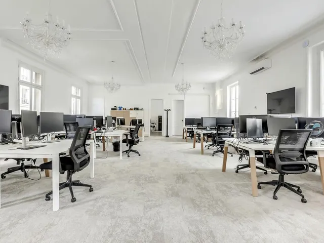 Bureau indépendant 64 postes à louer - Paris 11e (Breguet)