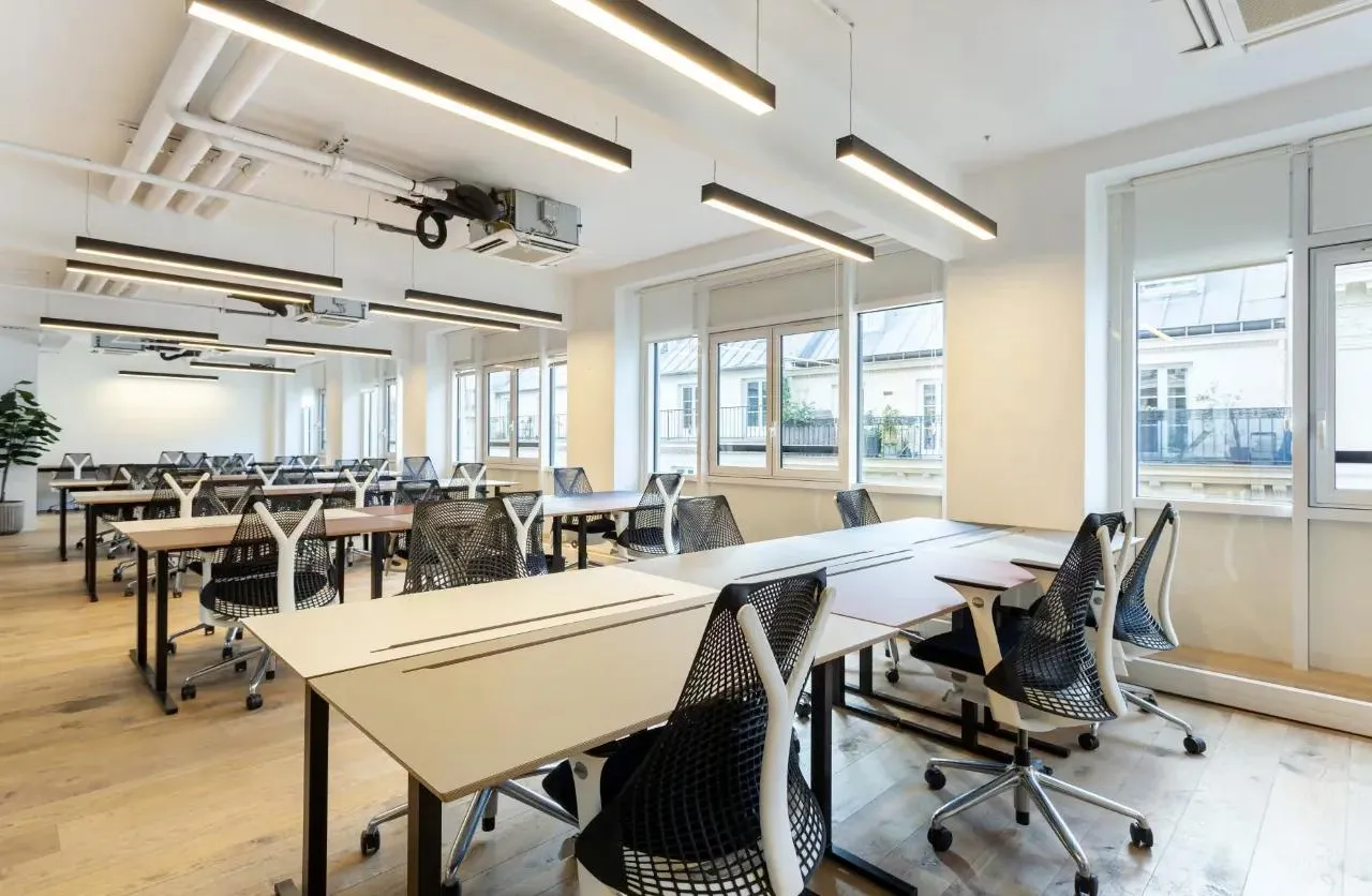 Bureau privé 49 postes à louer - Paris 3e (Strasbourg - Saint-denis) - photo 1